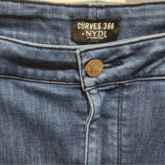NYDJ Curves 360 Blue Denim Shorts Plus Size 20 Casual Modest Everyday Mom Jeans - Picture 2 of 4